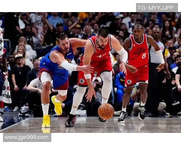 快船遭遇连败，季后赛形势不妙