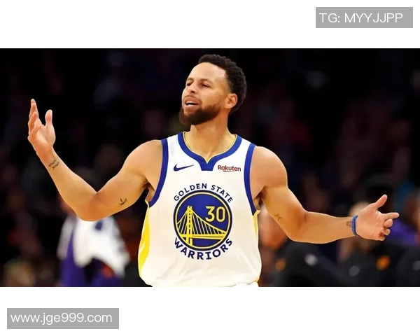 勇士大战快船，库里狂砍30分引领胜利