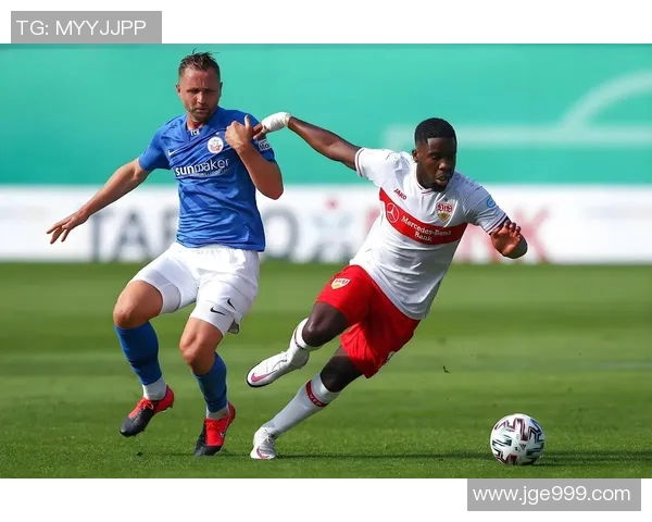 奥格斯堡主场保持不败，逼平汉堡，领先优势稳固